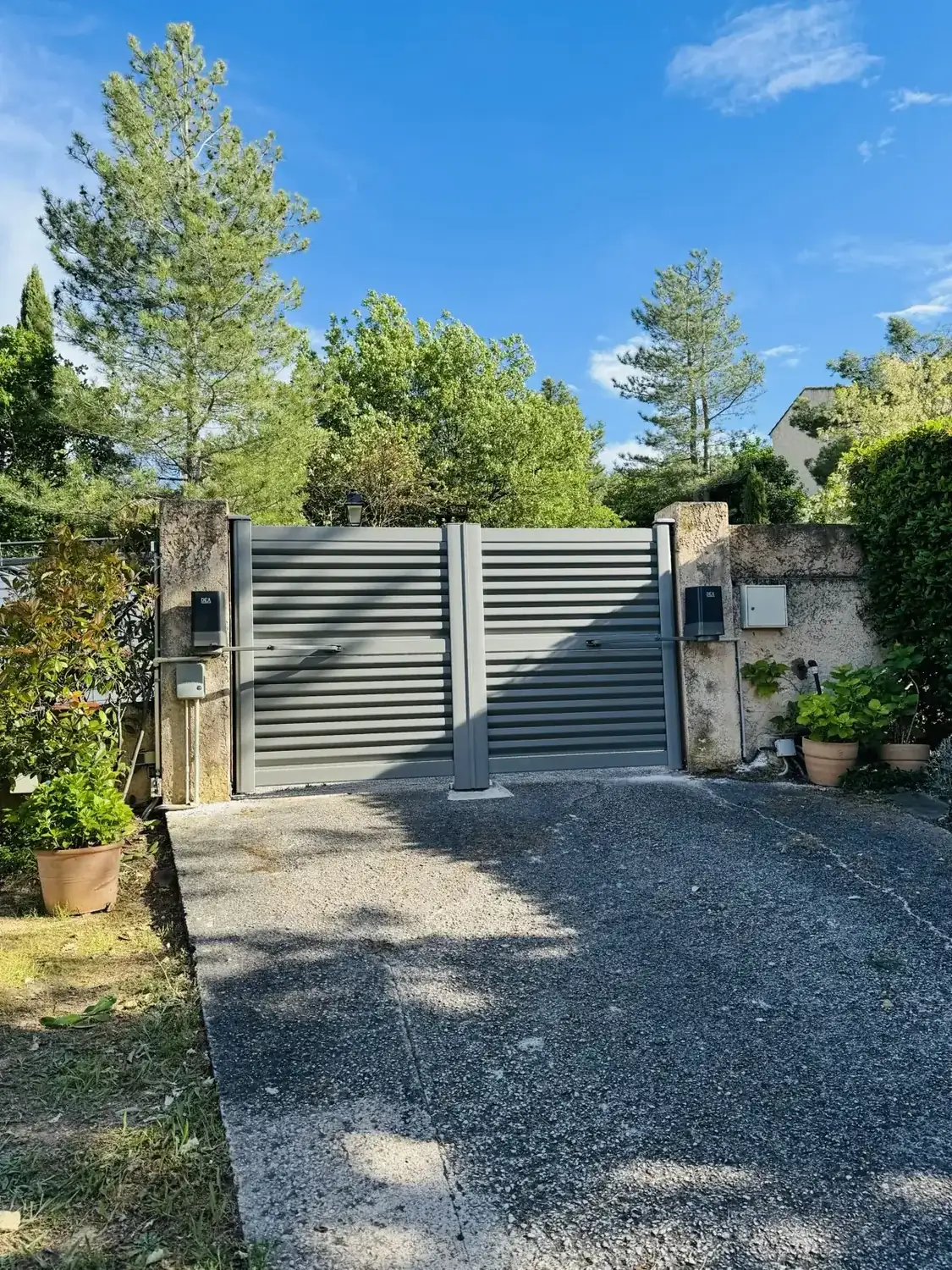 Portail anthracite