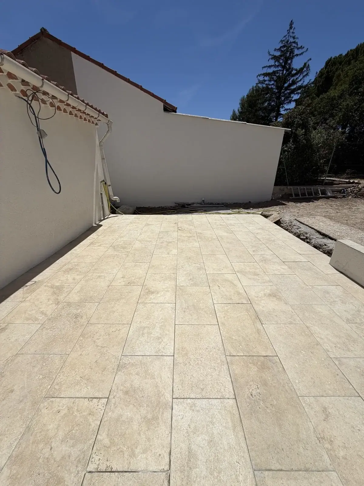 Terrasse travertin